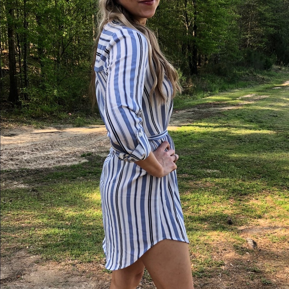 Vneck Belted Dress Striped Ivory Blue - Picture 2 of 7